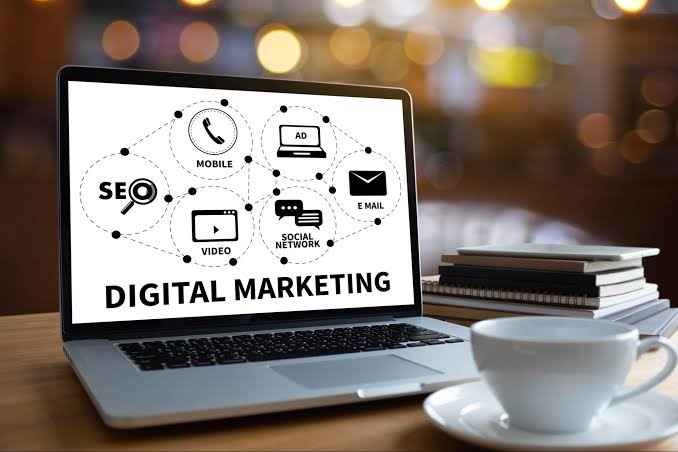TOP FEATURES OF THE BEST DIGITAL MARKETERS