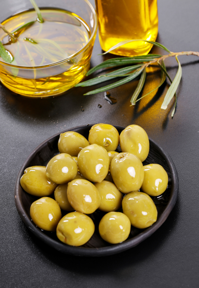 The Benefits of Using High Polyphenol Olive Oil for Skin Care