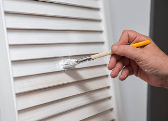 painting plastic shutters