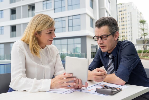 Smart Ways to Compare Estate Agents Online